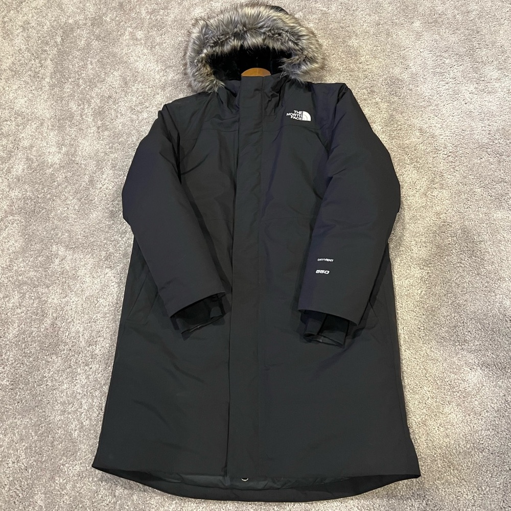 The North Face girls’ Arctic Parka